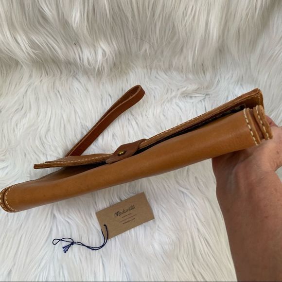 madewell • the dispatch clutch wristlet - Picture 5 of 11